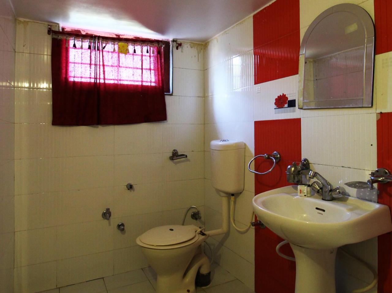 Oyo 23448 Home Spacious Mountain View Studio Mount Abu Esterno foto